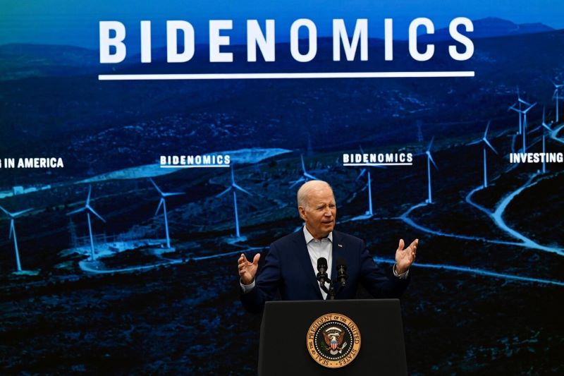 Energy Sector Thrives Under Biden Amid Global Challenges